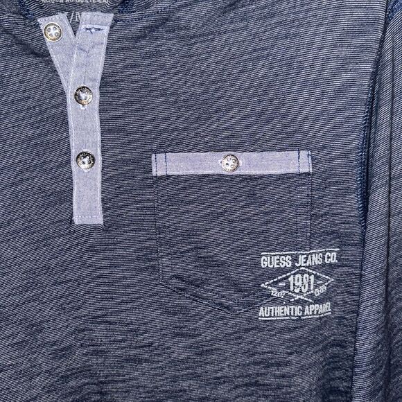 Guess M Hooded Long Sleeve Heathered Blue Chambray Trim Tee Henley - Picture 6 of 13